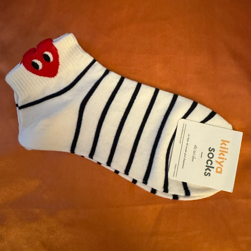 👀❤️You Kikiya White/Black Striped Ankle Socks with Red Heart -Made in Korea -NWT